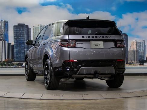 Certified 2025 Land Rover Discovery Sport Dynamic SE image 9