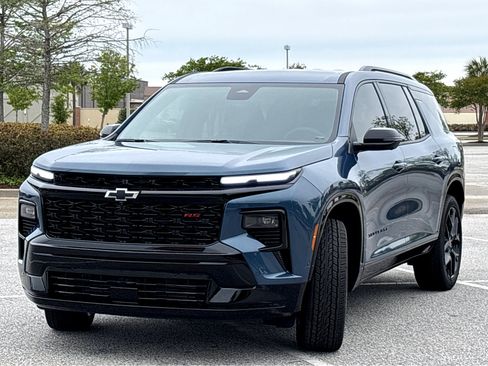 New 2026 Chevrolet Traverse RS FWD image 3