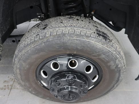 Used 2024 RAM 3500 Big Horn w/ Night Edition AWD/4WD image 3