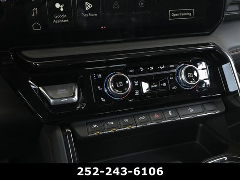 Used 2024 GMC Sierra 1500 AT4 w/ Technology Package AWD/4WD image 16