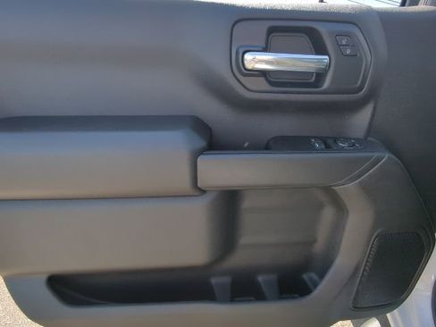 New 2026 Chevrolet Silverado 1500 W/T w/ Trailering Package AWD/4WD image 9