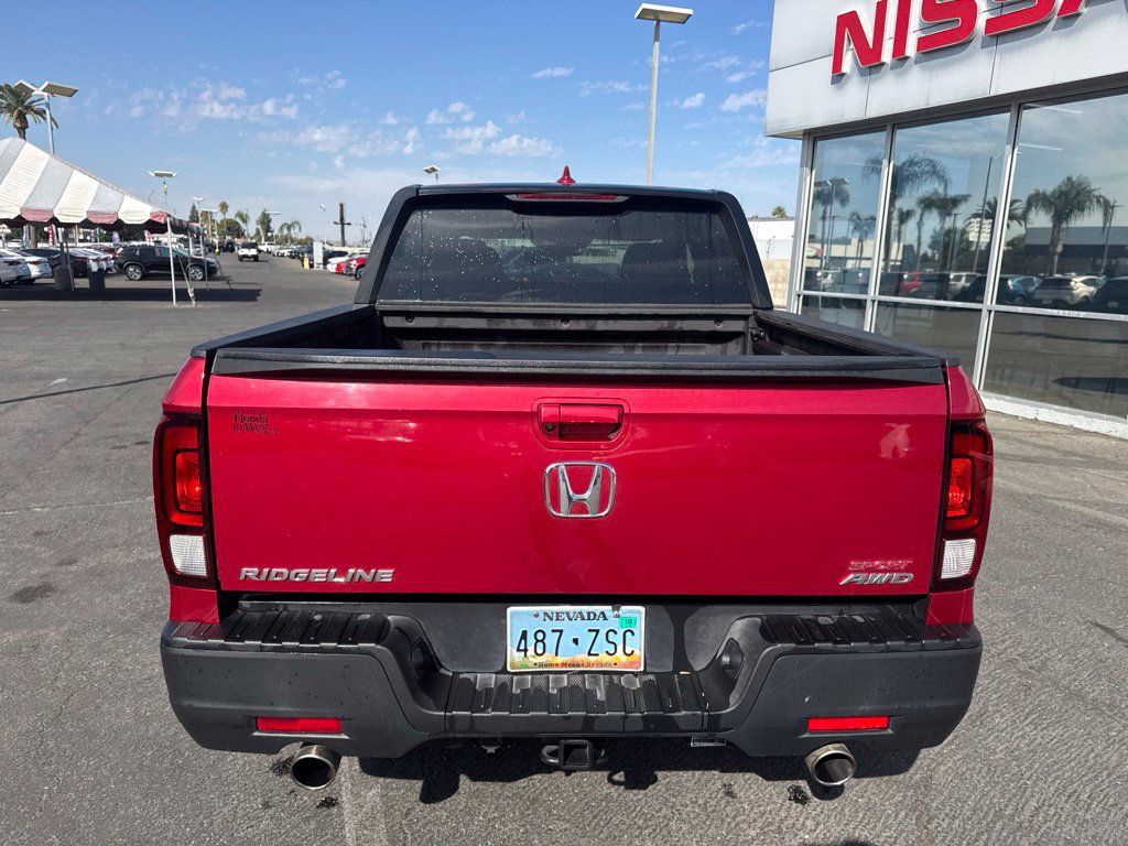 Used 2023 Honda Ridgeline Sport image 3