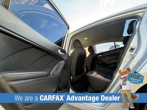 Used 2017 Kia Forte LX image 22