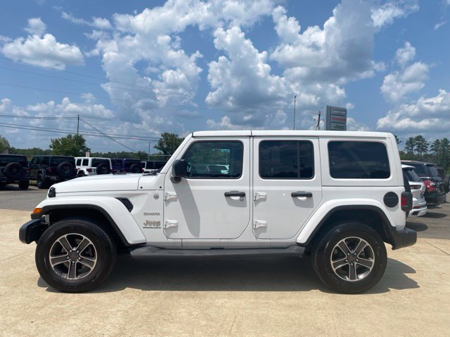 Used 2023 Jeep Wrangler Unlimited Sahara w/ Cold Weather Group AWD/4WD image 9