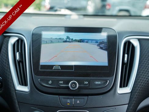 Used 2024 Chevrolet Malibu LT FWD image 11