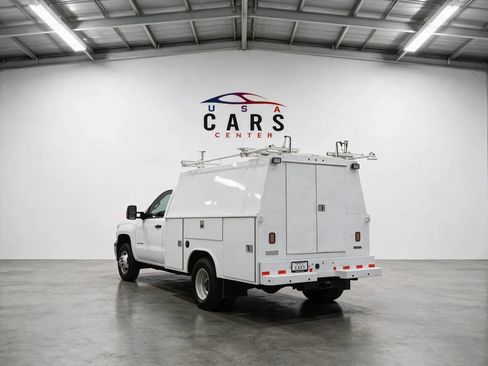 Used 2018 Chevrolet Silverado 3500 W/T w/ WT Convenience Package AWD/4WD image 4