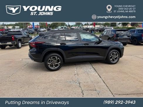 Used 2025 Chevrolet Trax LT w/ Driver Confidence Package FWD image 6
