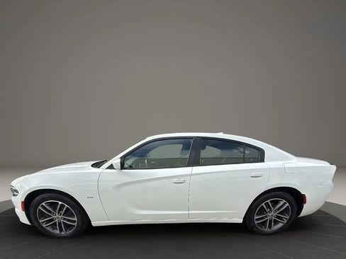 Used 2018 Dodge Charger GT image 8