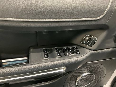 Used 2022 Ford Expedition XLT AWD/4WD image 7