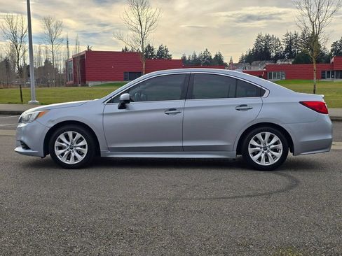 Used 2017 Subaru Legacy 2.5i Premium w/ Moonroof Package AWD/4WD image 2
