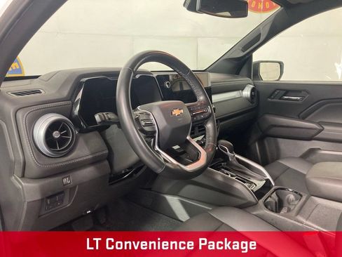 Used 2025 Chevrolet Colorado LT w/ LT Convenience Package AWD/4WD image 14