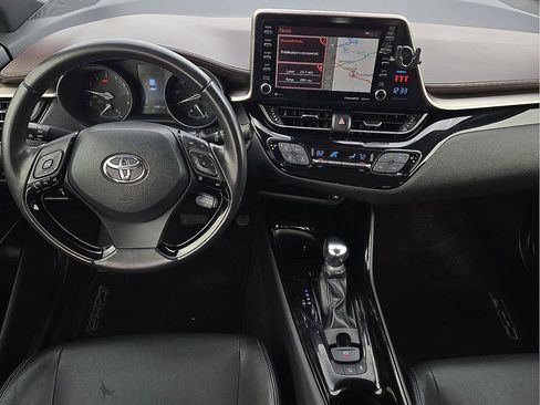 Used 2019 Toyota C-HR Limited image 11