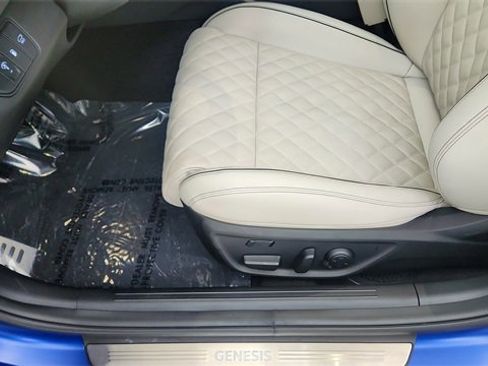 Used 2025 Genesis G70 3.3T Advanced w/ Sport Prestige Package image 34