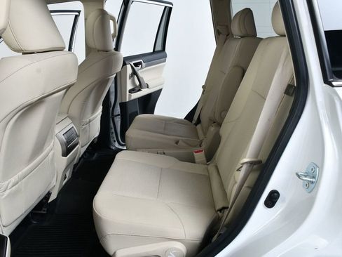 Used 2021 Lexus GX 460 Premium w/ Accessory Package AWD/4WD image 33