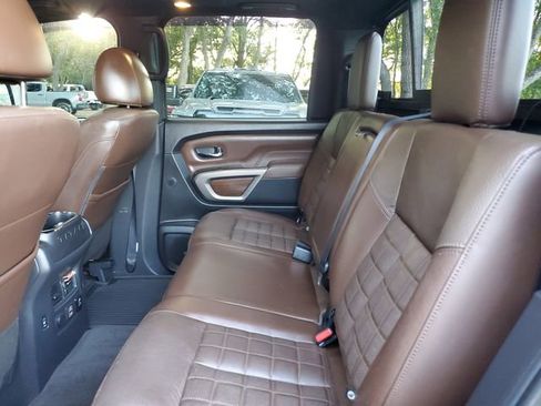 Used 2021 Nissan Titan Platinum Reserve w/ Moonroof Package image 12