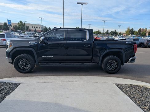 Used 2019 GMC Sierra 1500 SLE w/ SLE Convenience Package AWD/4WD image 9