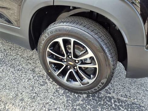 Used 2025 Chevrolet TrailBlazer LT AWD/4WD image 42
