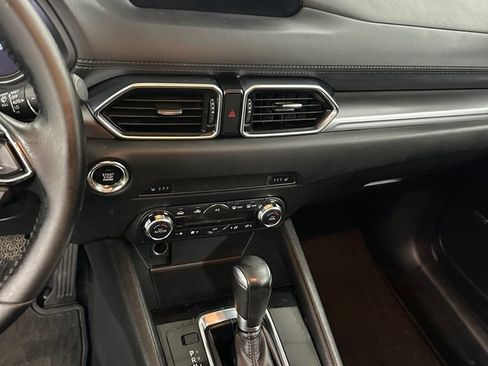 Used 2018 MAZDA CX-5 Touring w/ Preferred Equipment Package AWD/4WD image 17