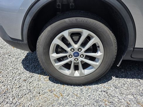 Used 2021 Ford Escape SE FWD image 10