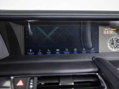 Used 2018 Lexus LC 500 Coupe image 28