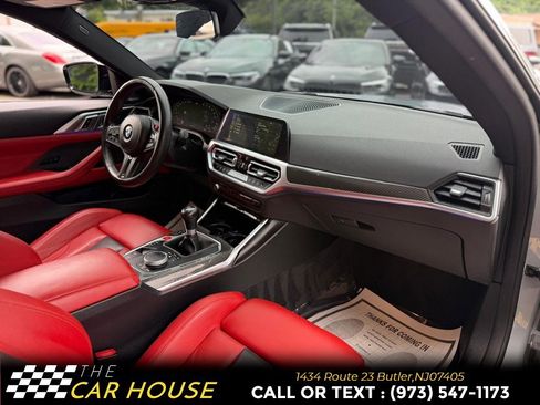 Used 2022 BMW M4 Coupe w/ Executive Package RWD image 32
