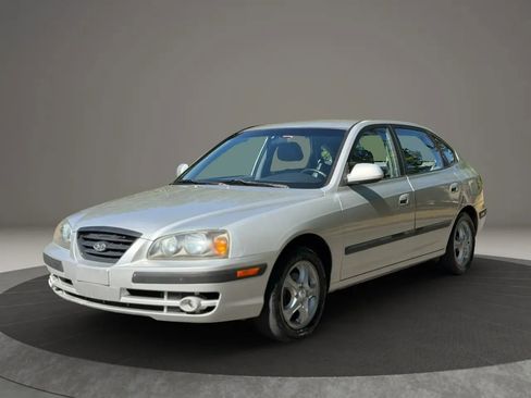 Used 2004 Hyundai Elantra GT FWD image 1