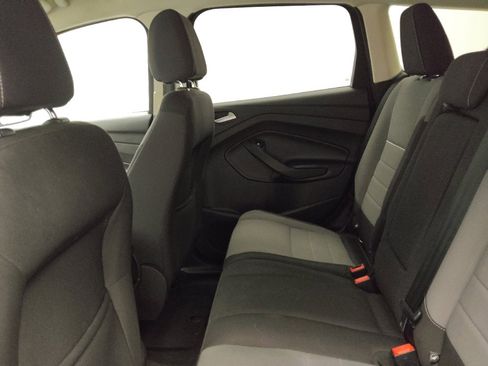 Used 2014 Ford Escape SE image 18