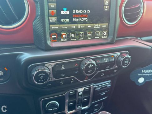 Used 2020 Jeep Wrangler Unlimited Rubicon AWD/4WD image 24