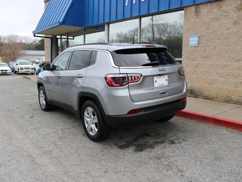 Used 2022 Jeep Compass Latitude FWD image 6