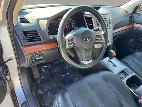 Used 2014 Subaru Outback 2.5i Limited AWD/4WD image 25