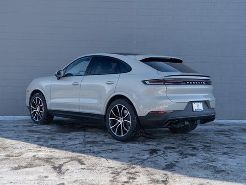New 2026 Porsche Cayenne S image 3