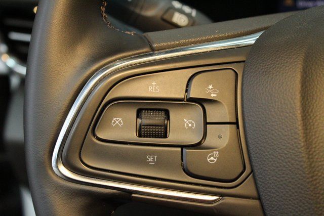 Certified 2025 Buick Envista Avenir FWD image 22