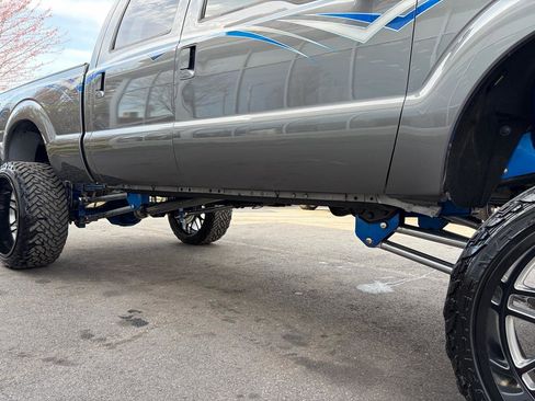 Used 2013 Ford F250 Lariat w/ Lariat Ultimate Pkg image 23