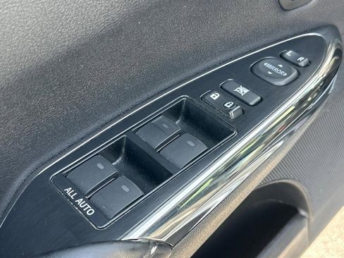 Used 2017 Toyota Avalon Limited w/ All Weather Liner Package image 21