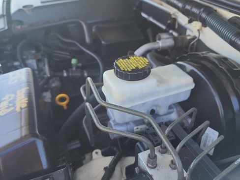 Used 2007 Nissan Xterra S w/ Utility Pkg RWD image 17