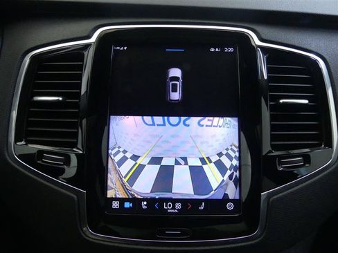 Used 2023 Volvo XC90 T8 Plus AWD/4WD image 11
