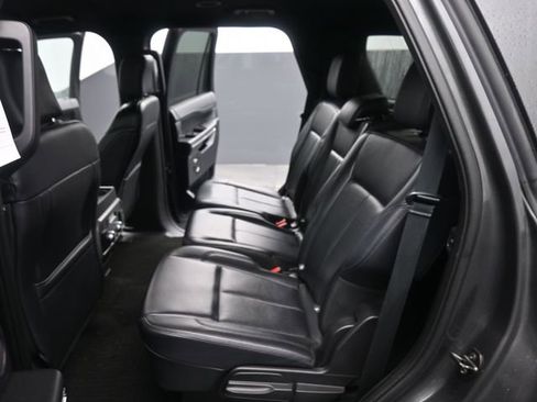 Used 2019 Ford Expedition XLT w/ Equipment Group 202A image 14
