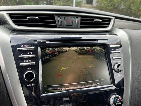 Certified 2023 Nissan Murano S image 16