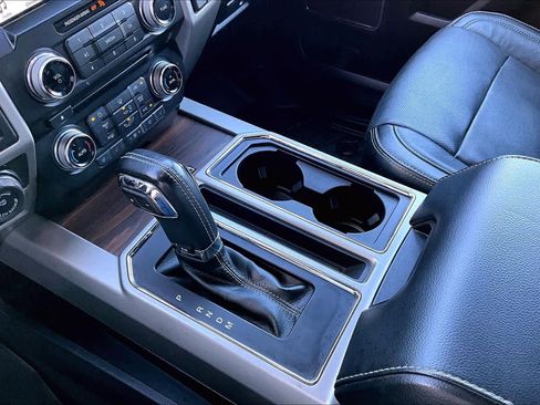 Used 2017 Ford F150 Lariat image 17