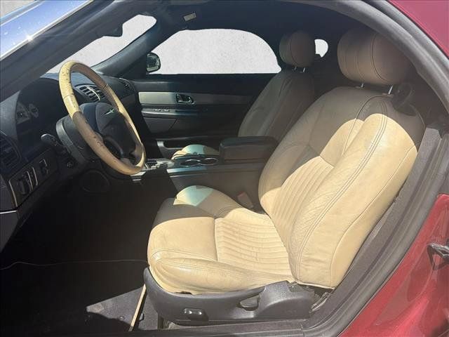 Used 2004 Ford Thunderbird RWD image 6