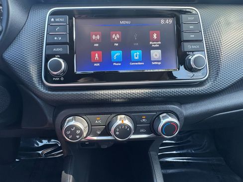 Used 2024 Nissan Kicks S image 20