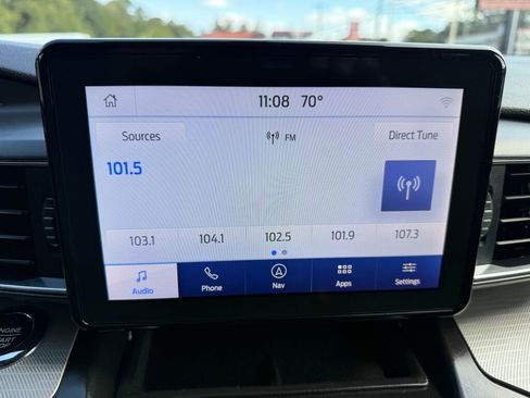 Used 2020 Ford Explorer XLT w/ Equipment Group 202A image 17