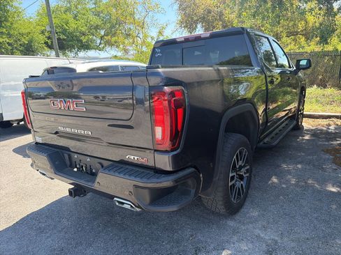 Used 2024 GMC Sierra 1500 AT4 w/ Technology Package image 15