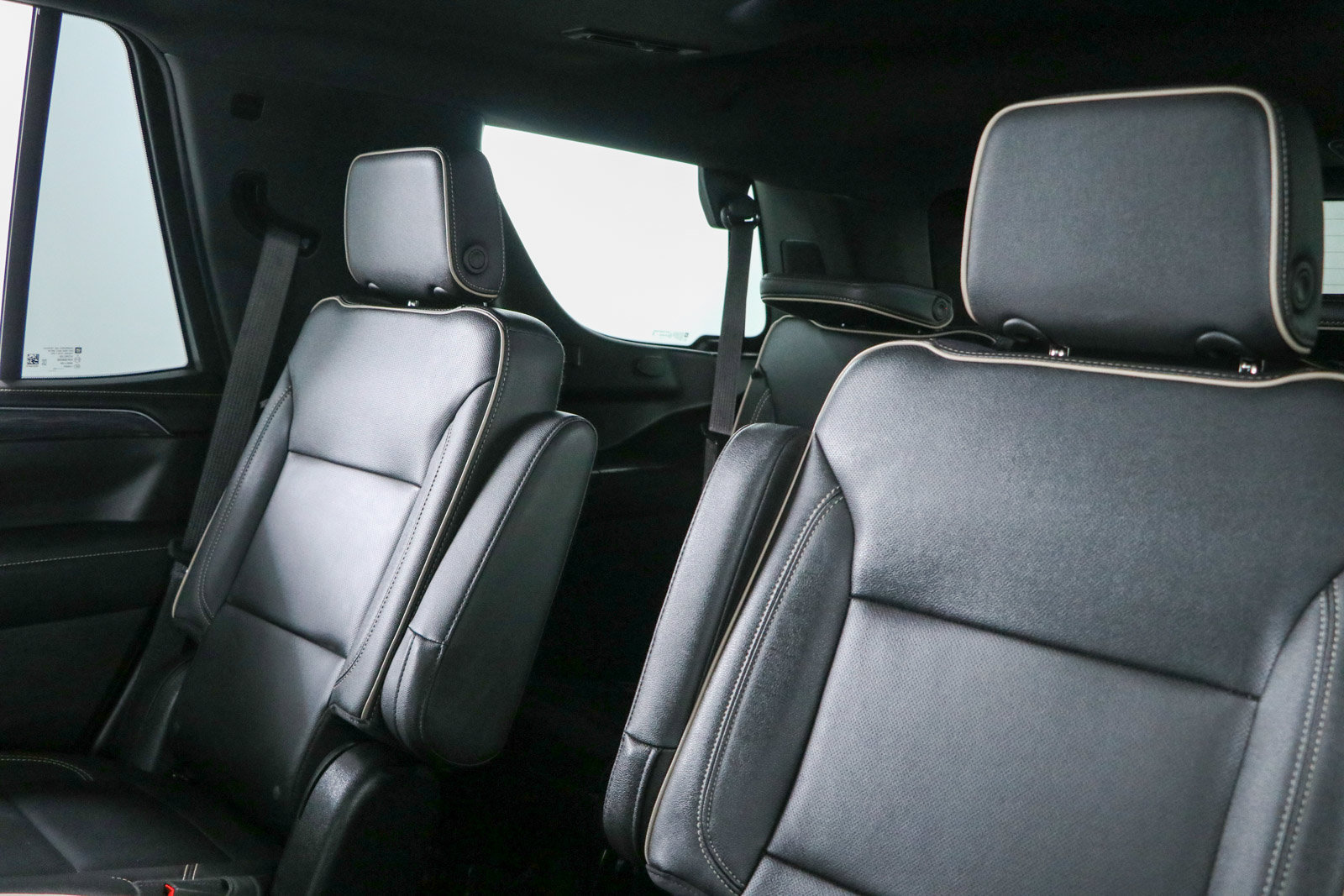 Used 2023 GMC Yukon SLT w/ SLT Premium Package AWD/4WD image 28
