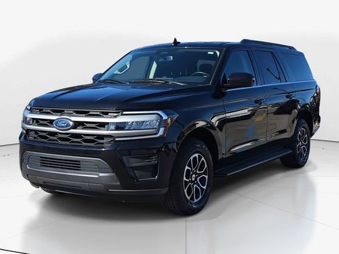 Used 2024 Ford Expedition Max XLT image 10