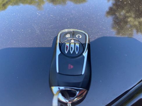 Used 2025 Buick Envista Sport Touring FWD image 18