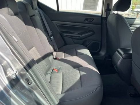 Used 2025 Nissan Altima 2.5 SV FWD image 30
