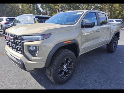 Certified 2024 GMC Canyon Elevation w/ Convenience Package image 3