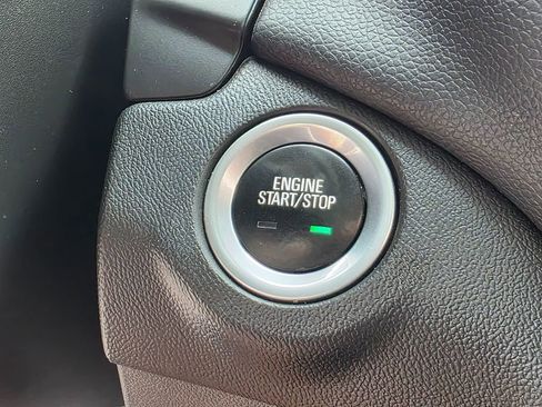 Used 2020 Chevrolet Equinox LT image 39