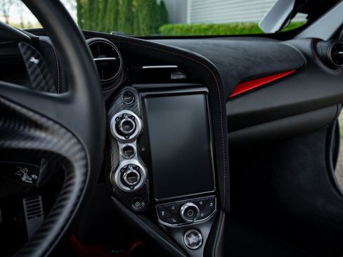 Used 2019 McLaren 720S Performance image 68